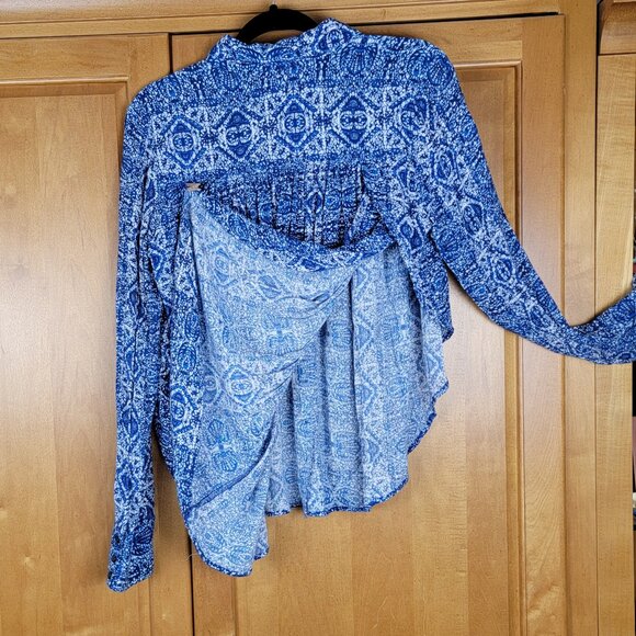 Free People Blue White Aztec Print Split Side Button Down Blouse - S - Picture 3 of 8